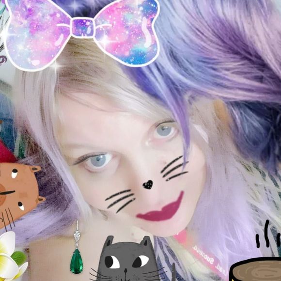 Meet your Posher, Traci - Picture 1 of 1